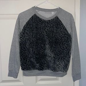 The Children’s Place Girls Gray Fluffy Sweater - Size: XL (14)